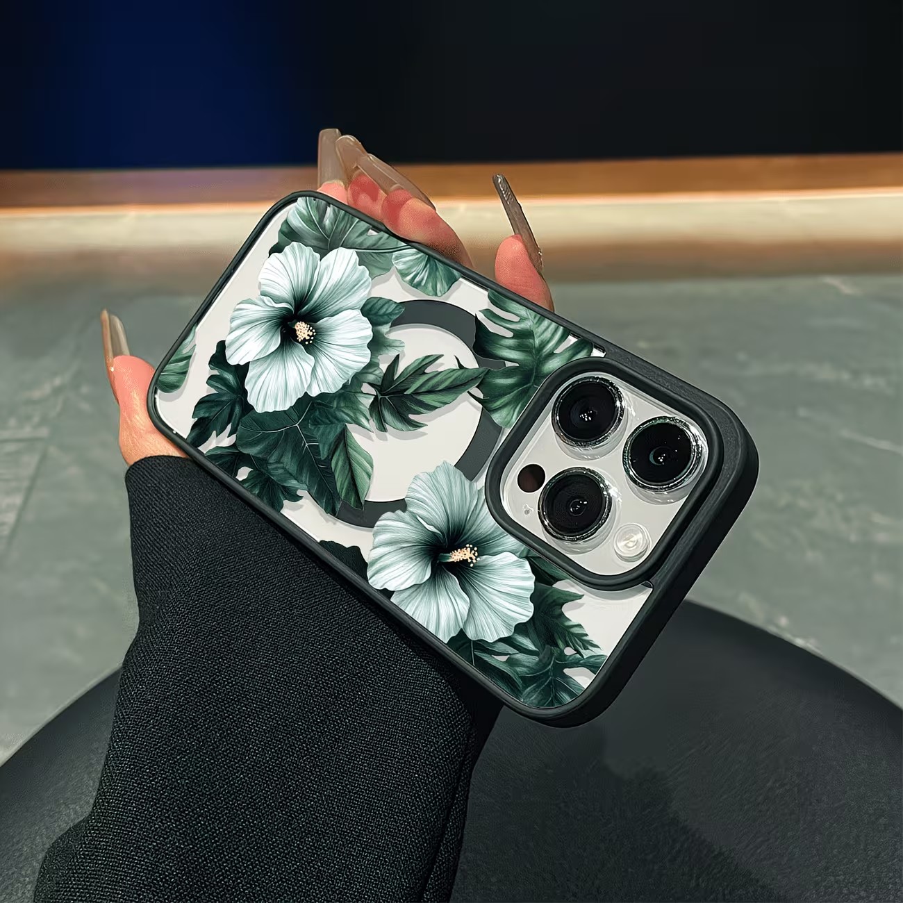 Grüne Blumenmuster Handyhülle  – Perfume Pure Xs Bewertung und Preis